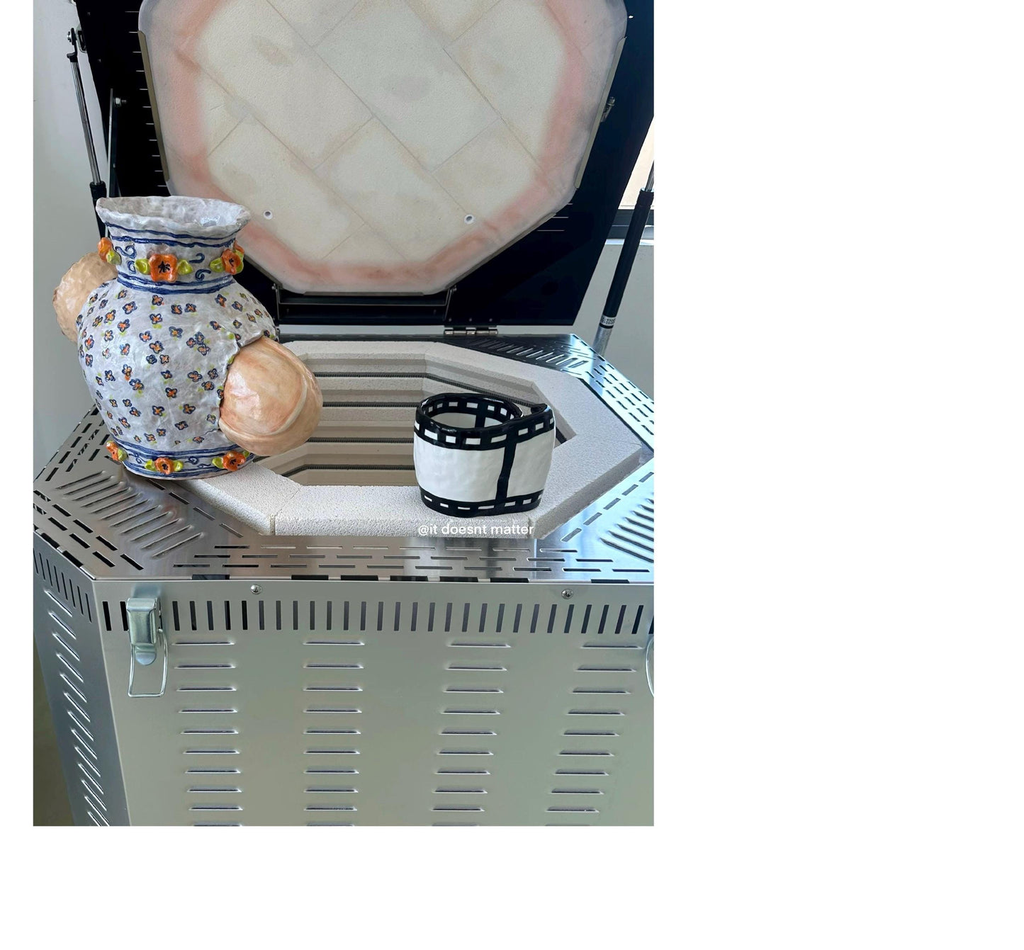 Film Strip Ceramic Mug: Retro Movie Reel Coffee Cup